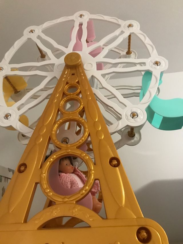 Noria Barriguitas ,con una muñeca ,Nueva