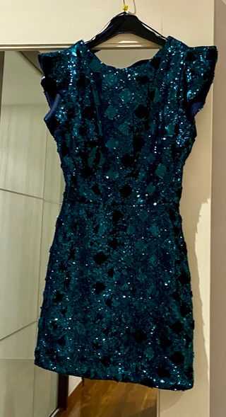 Vestido lentejuelas azul y verde de Zara de segunda mano por 20 EUR en Lugo  en WALLAPOP