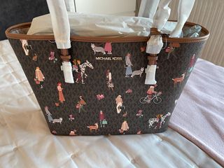 Bolso Michael Kors edicion limitada (Nuevo) de segunda mano por 140 EUR en  Girona en WALLAPOP