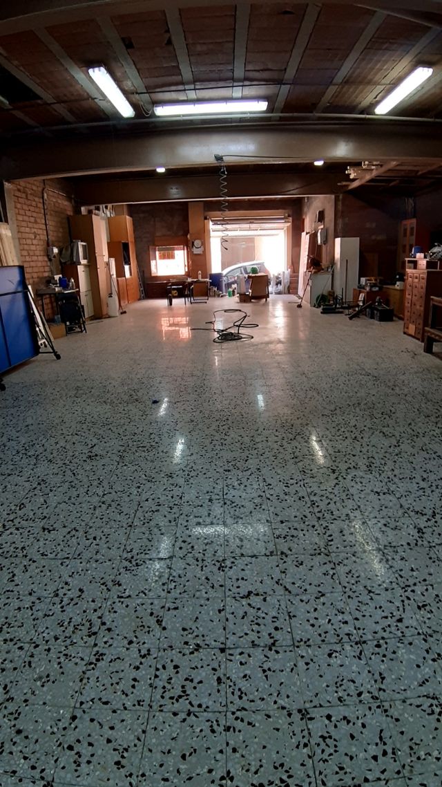 Local en venta en Rubi.