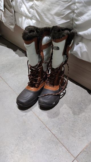 Botas de nieve North Face de segunda mano en WALLAPOP