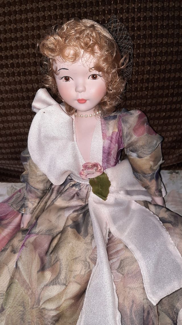 Muñeca de porcelana