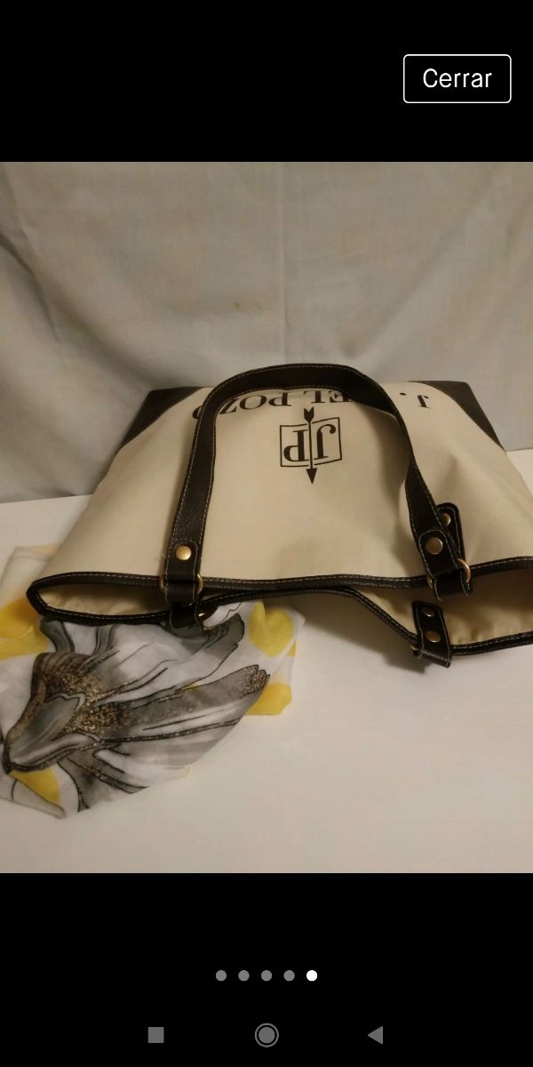 bolso con estilo J. del Pozo