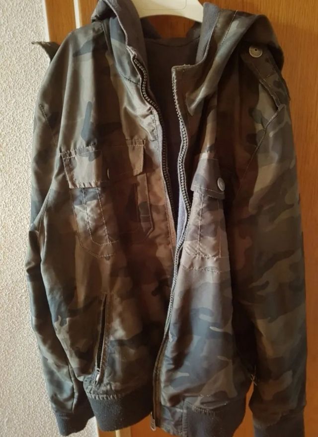 Chaqueta bomber camuflaje