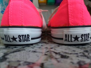 Converse All Star rosa fucsia talla 39,5 de segunda mano por 20 EUR en  Valencia en WALLAPOP