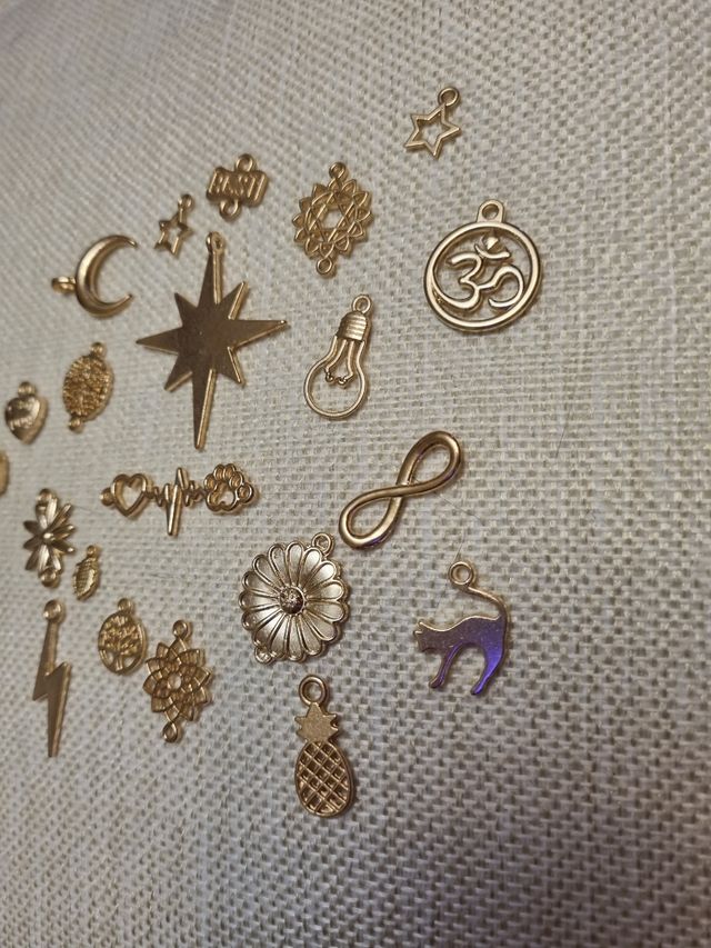 lote 20 colgantes variados Nuevos x 7 euros todos