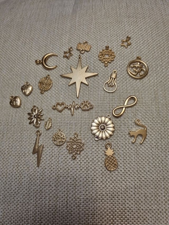 lote 20 colgantes variados Nuevos x 7 euros todos