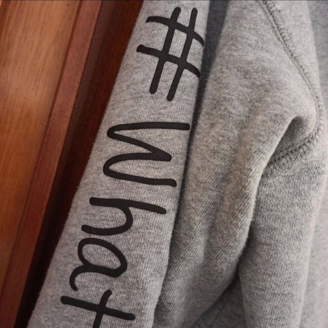 Sudadera gris capucha Uniqlo