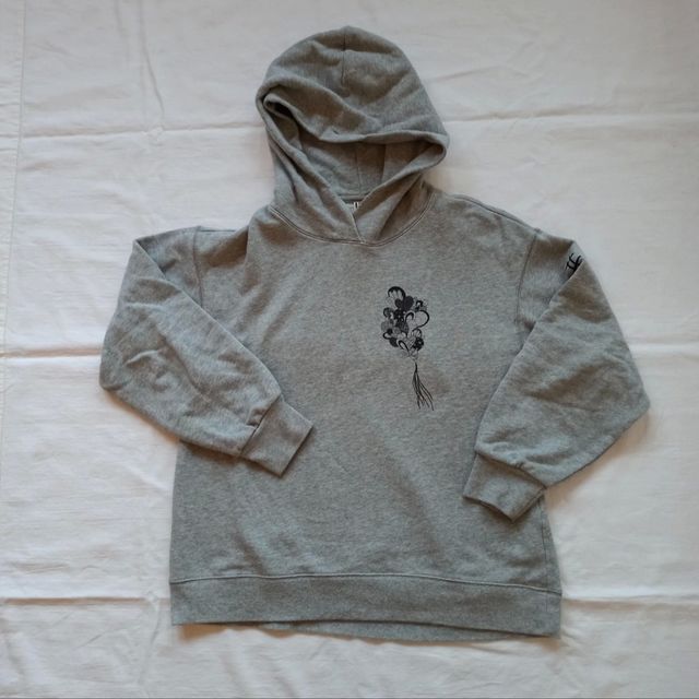 Sudadera gris capucha Uniqlo