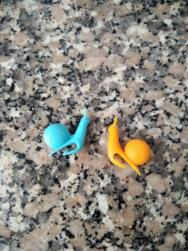 2 caracoles sujeta bolsas de té