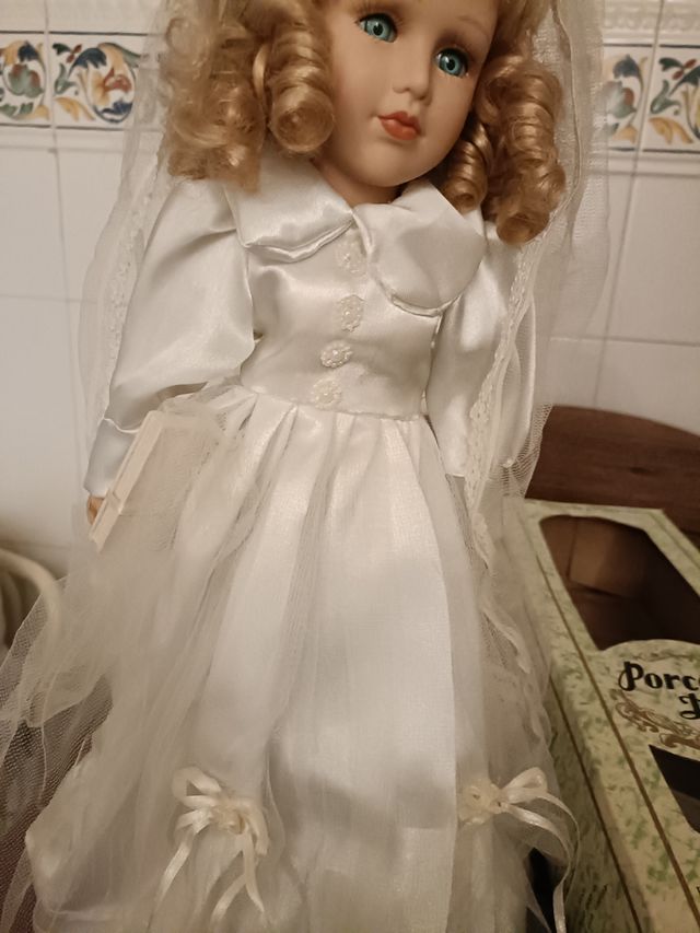 Muñeca comunión porcelona