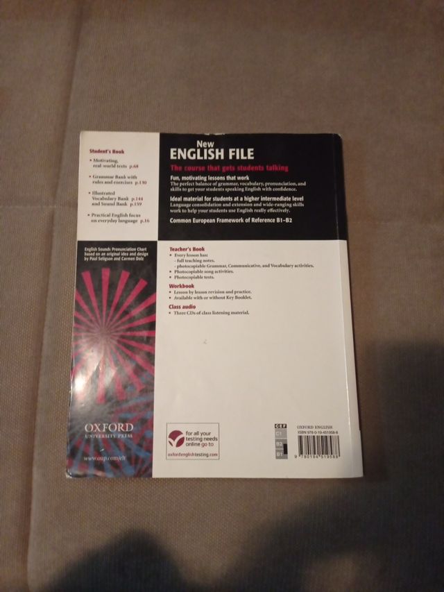 New English File Intermediate Plus Student's Book