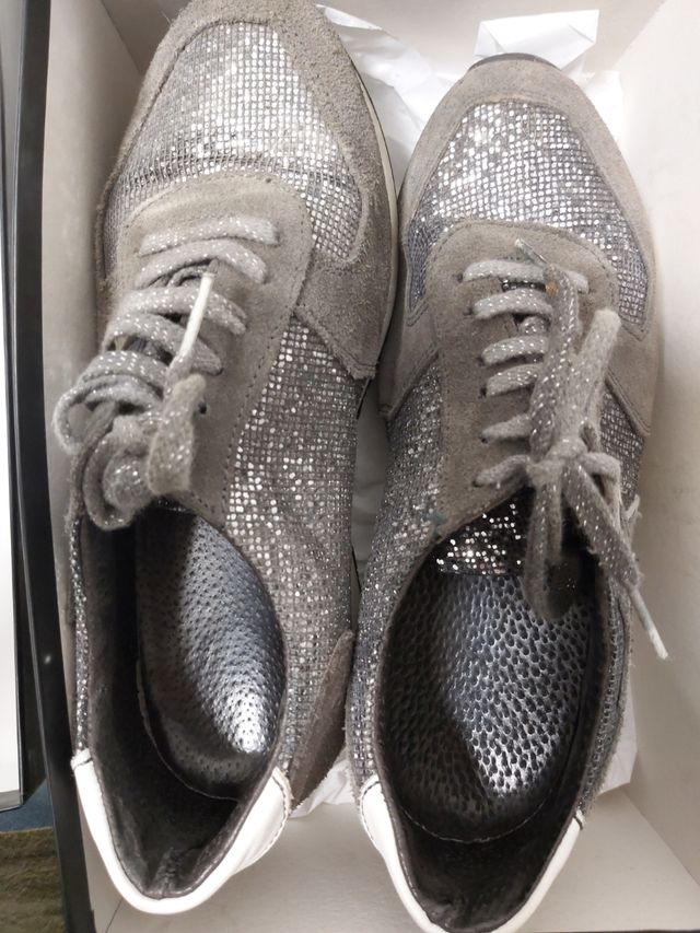 zapatillas grises con brilli brilli