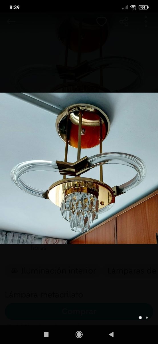 Lámpara metacrilato y dorada.