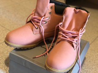 Botas Rosas Mujer de segunda mano por 10 EUR en Palma de Mallorca en  WALLAPOP