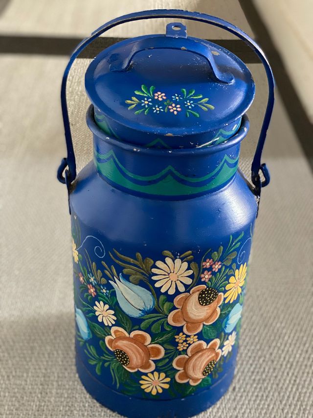 LECHERA ANTIGUA PINTADA A MANO