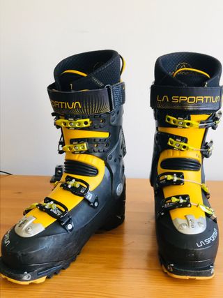Botas travesia la Sportiva Spectre (28) de segunda mano por 225 EUR en  Valladolid en WALLAPOP