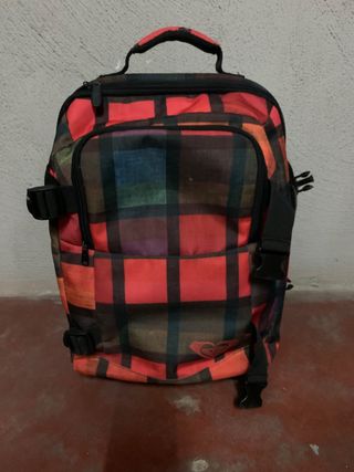 Maleta de cabina ROXY de segunda mano por 30 EUR en Cornellà de Llobregat  en WALLAPOP