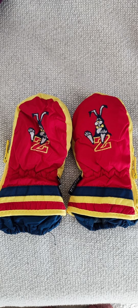 Manoplas nieve niño