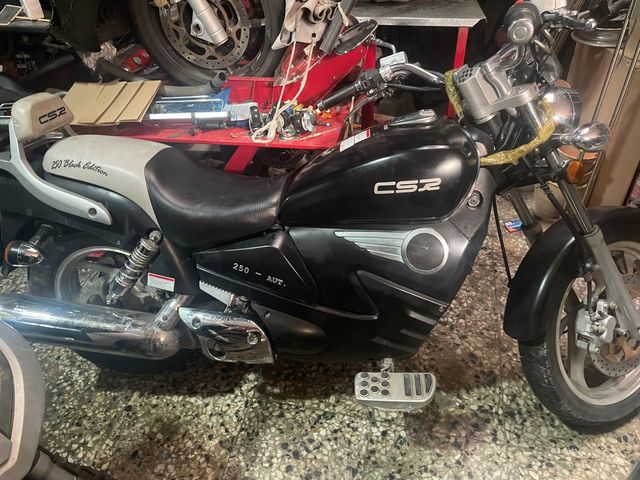 CSR cunston 250cc "desguace "