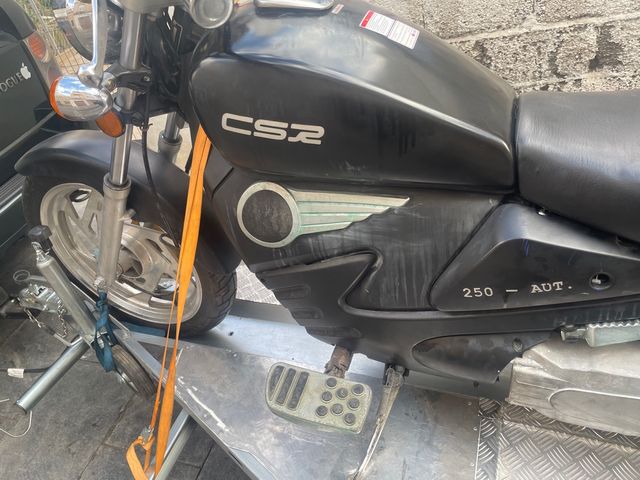 CSR cunston 250cc "desguace "