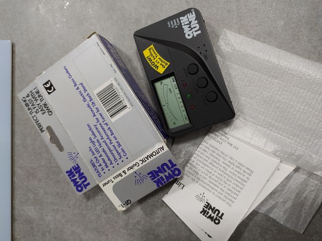 Afinador de guitarra/bajo Qwik Tune