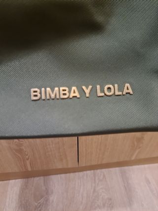 Bimba Y Lola Pañuelo Gallinas Animal-Print Amarillo | Pañuelos Mujer \u003e  Ambika Digitals