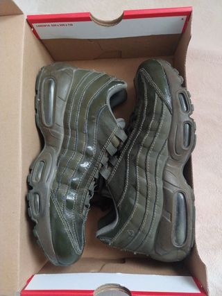 Nike Air Max clímax 95 verde militar de segunda mano por 30 EUR en Madrid  en WALLAPOP
