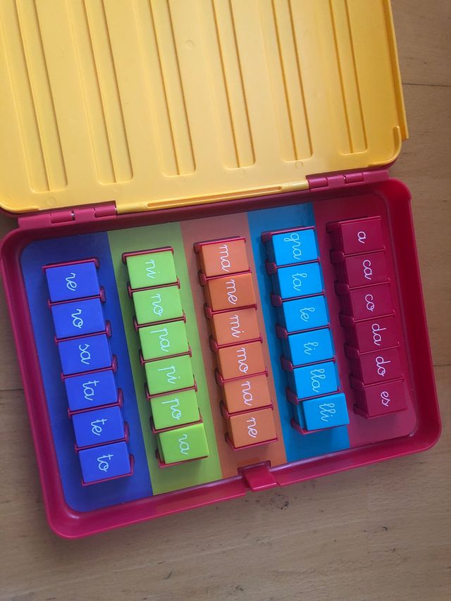 Joc per aprendre les síl.labes