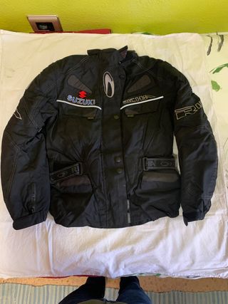 Chaqueta Mujer Moto de segunda mano por 50 EUR en Valencia en WALLAPOP