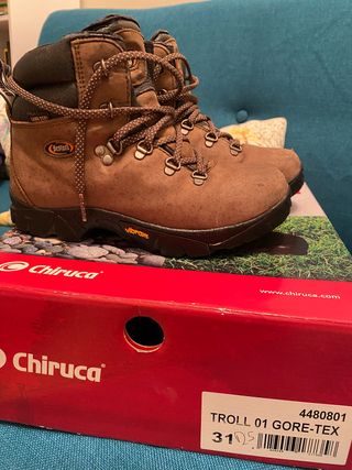 Botas monte chiruca goretex niño de segunda mano por 35 EUR en Bilbao en  WALLAPOP