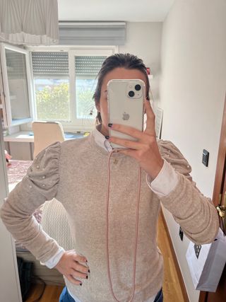 Jersey perlas zara hombro abullonado de segunda mano por 15 EUR en  Valladolid en WALLAPOP