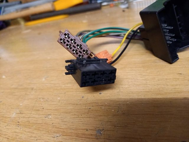 conector iso manos libres 