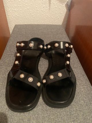 Sandalia perla zara de segunda mano por 15 EUR en Ehari en WALLAPOP