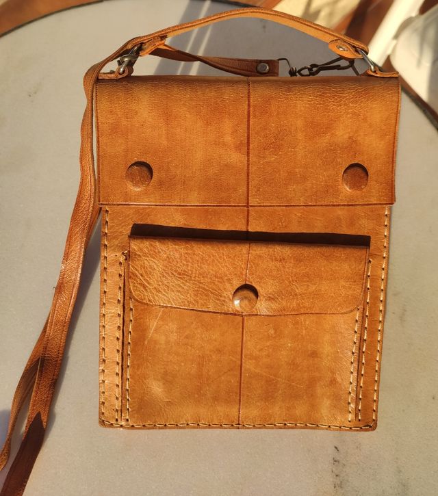 BOLSO DE CUERO AUTENTICO SIN ESTRENAR