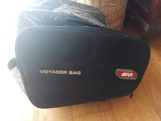 Maletas flexibles GIVI para moto de segunda mano por 55 EUR en Rubí en  WALLAPOP