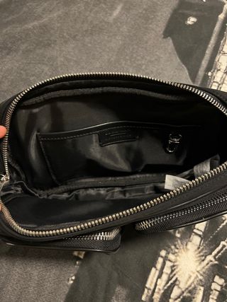 Neceser \\/ bolso Hombre Zara de segunda mano por 9 EUR en Móstoles en  WALLAPOP
