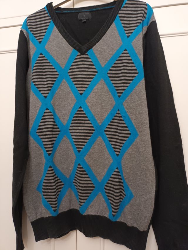 Jersey d marca Jack & Jones bonito y cómodo. S/M. 