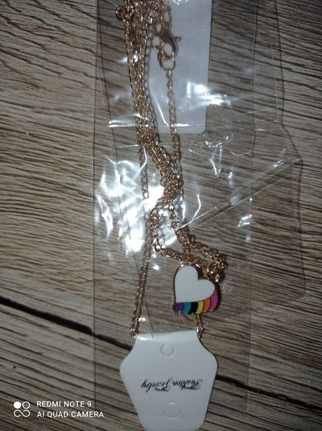 lote de dos colgantes diferentes