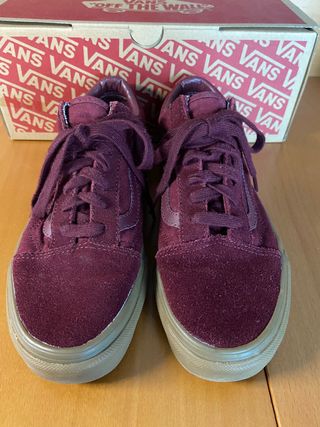 Vans Old Skool granates de ante de segunda mano por 38 EUR en Bueu en  WALLAPOP