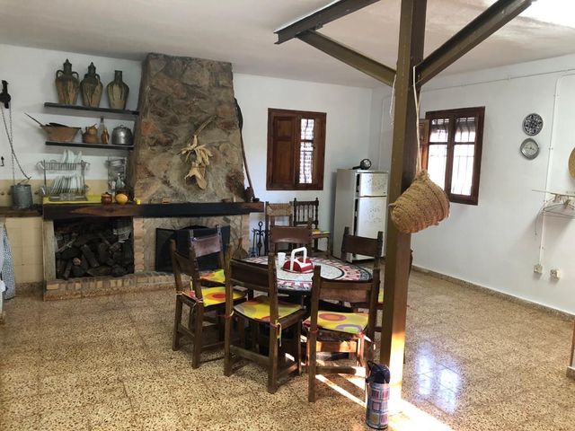 Terreno de aprox 38.000 m 2 con casa  agua y luz