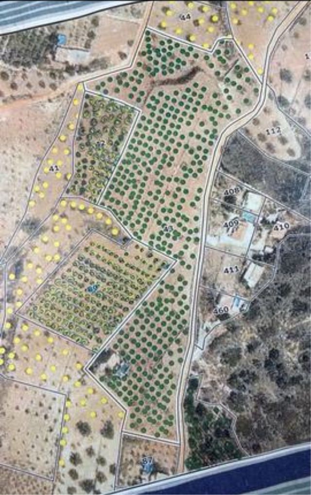 Terreno de aprox 38.000 m 2 con casa  agua y luz