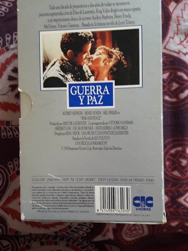 VHS GUERRA Y PAZ