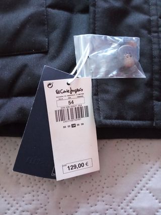 Parka Dustin de segunda mano por 70 EUR en Villaobispo de Las Regueras en  WALLAPOP
