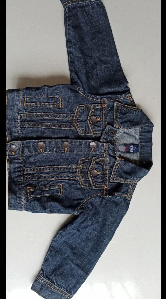 cazadora vaquera Zara talla 12-18 meses