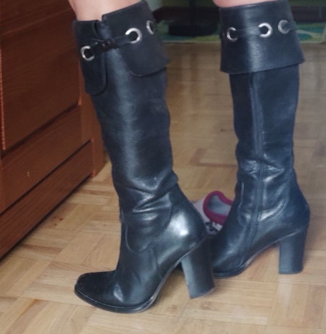 Botas piel negras 36