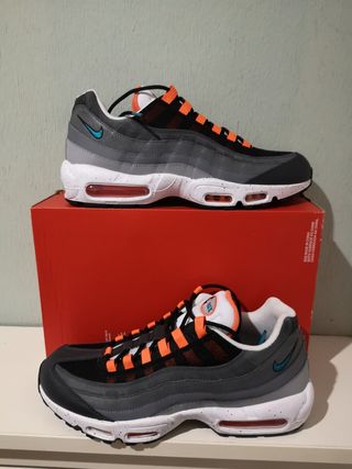 Air max 95 black laser orange zapatilla 45.5 de segunda mano por 140 EUR en  Alicante en WALLAPOP