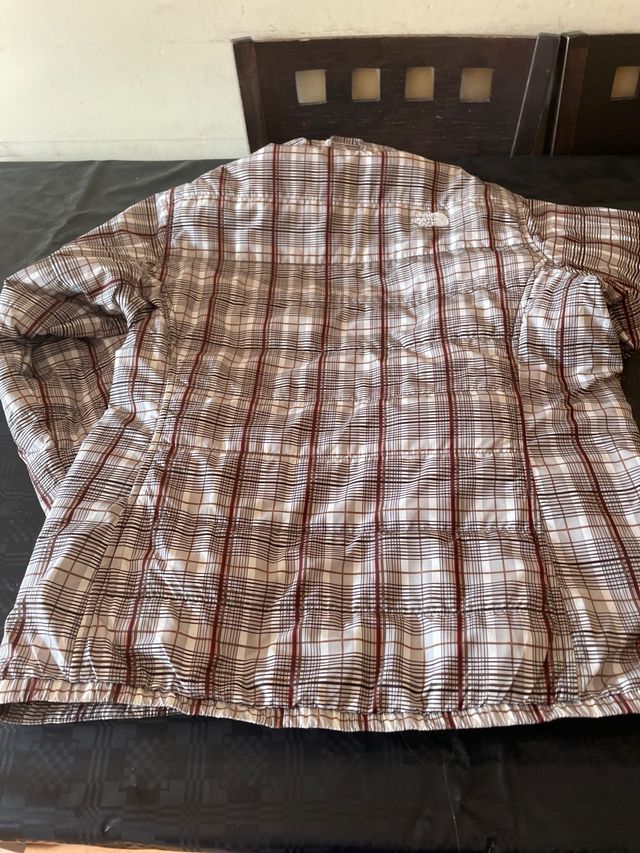 The Nort face , abrigo ligero,