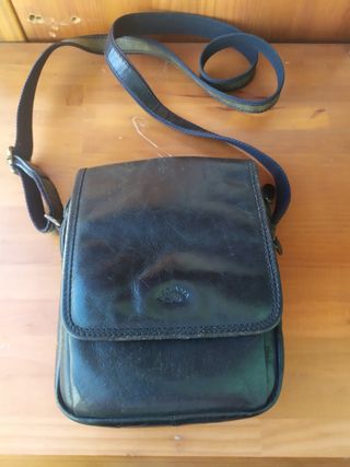 Bolso Hombre Katana de segunda mano por 5 EUR en Cartagena en WALLAPOP