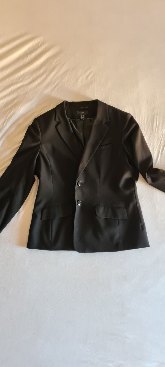 Blazer negra entallada